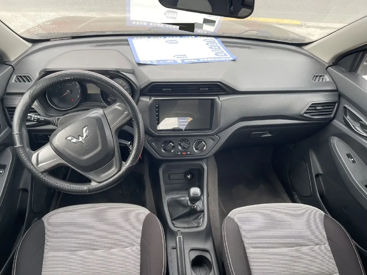 2019 WuLing HongGuang 1.5L 99HP L4 6MT,autocango,china used car exporter,china ev exporter,chinese used car exporter,chinese used ev exporter