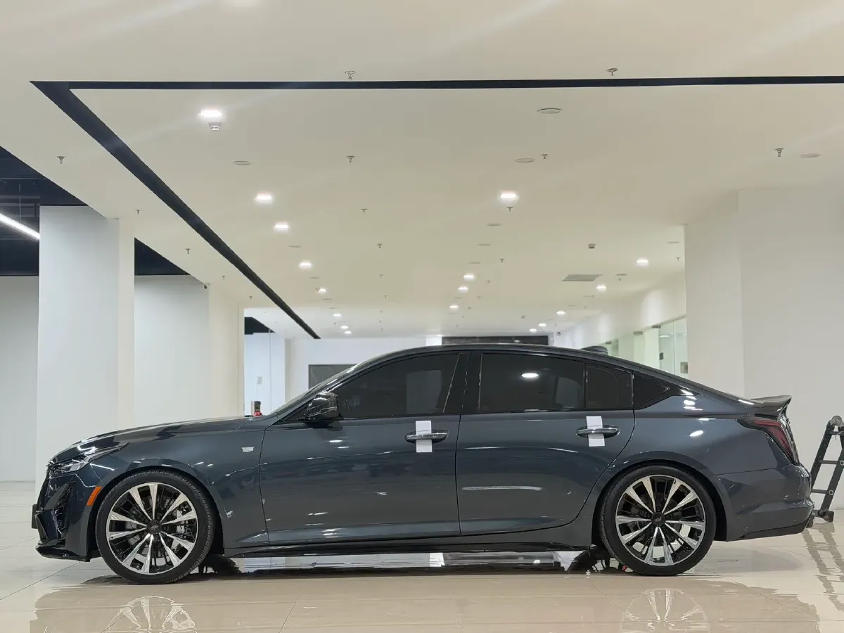 2021 Cadillac CT5 2.0T 237HP L4 10AT,autocango,china used car exporter,china ev exporter,chinese used car exporter,chinese used ev exporter