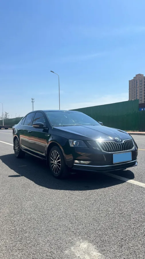 2018 Skoda Octavia 1.6L 110HP L4 6AT,autocango,china used car exporter,china ev exporter,chinese used car exporter,chinese used ev exporter