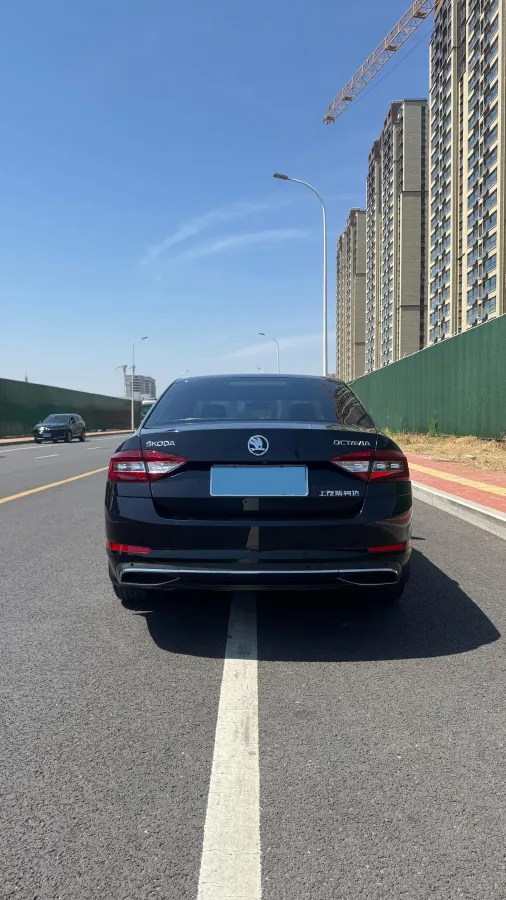 2018 Skoda Octavia 1.6L 110HP L4 6AT,autocango,china used car exporter,china ev exporter,chinese used car exporter,chinese used ev exporter