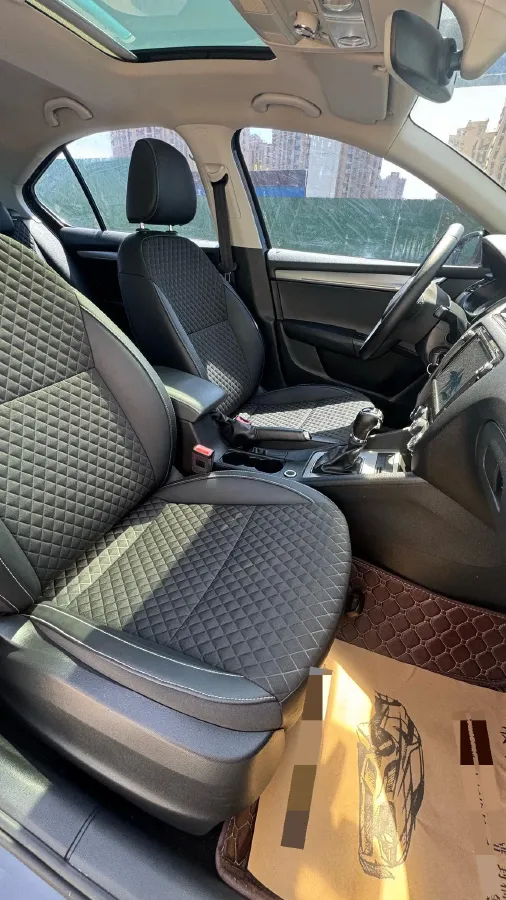 2018 Skoda Octavia 1.6L 110HP L4 6AT,autocango,china used car exporter,china ev exporter,chinese used car exporter,chinese used ev exporter