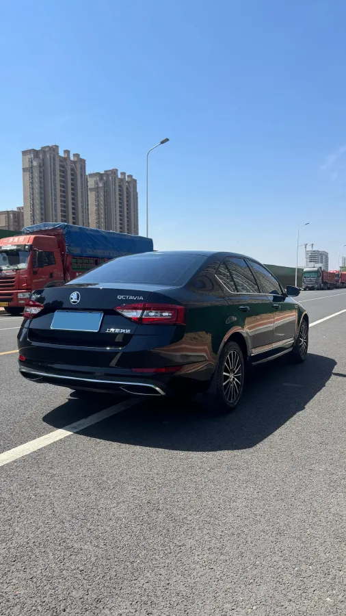 2018 Skoda Octavia 1.6L 110HP L4 6AT,autocango,china used car exporter,china ev exporter,chinese used car exporter,chinese used ev exporter