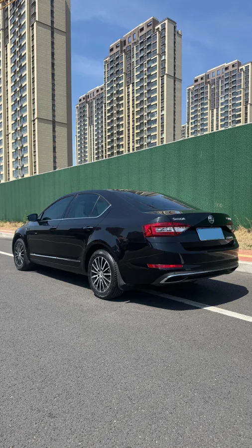 2018 Skoda Octavia 1.6L 110HP L4 6AT,autocango,china used car exporter,china ev exporter,chinese used car exporter,chinese used ev exporter
