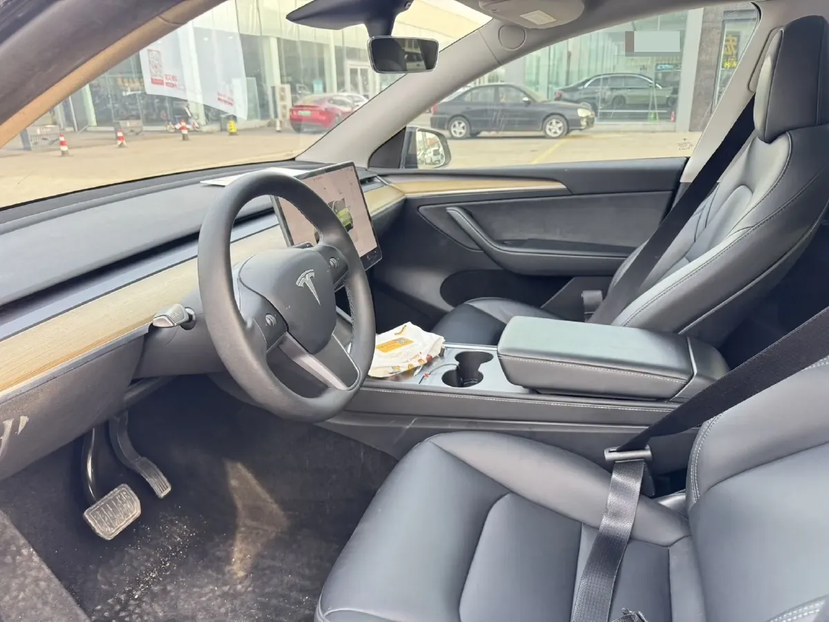 2022 Tesla Model Y BEV 60KWH,autocango,china used car exporter,china ev exporter,chinese used car exporter,chinese used ev exporter