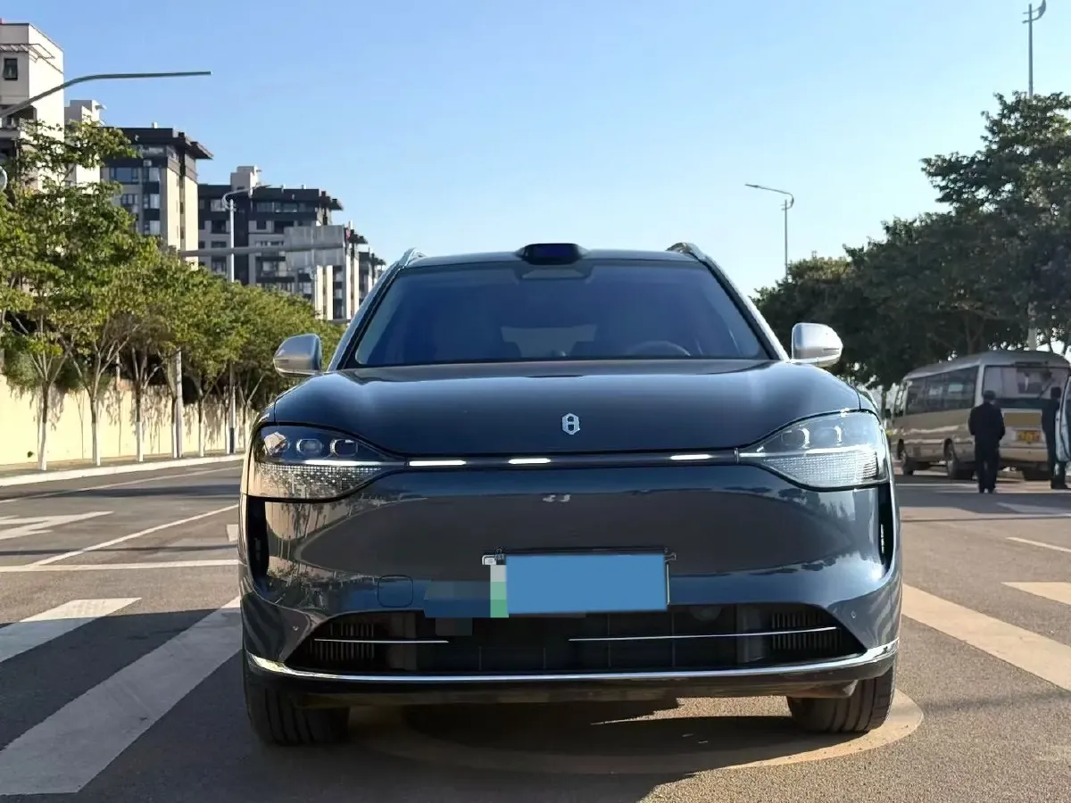 2024 AITO AITO M9 1.5T 152HP L4 REEV 42KWH,autocango,china used car exporter,china ev exporter,chinese used car exporter,chinese used ev exporter