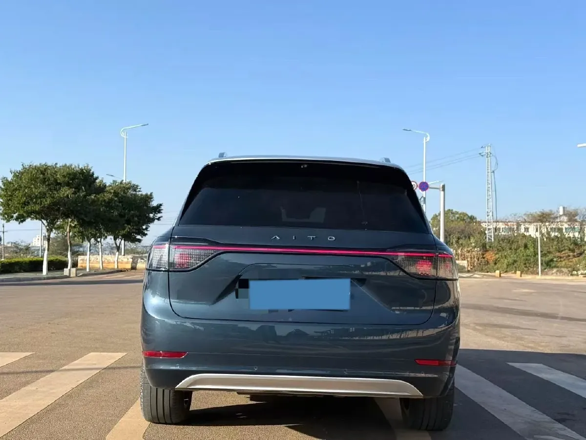 2024 AITO AITO M9 1.5T 152HP L4 REEV 42KWH,autocango,china used car exporter,china ev exporter,chinese used car exporter,chinese used ev exporter