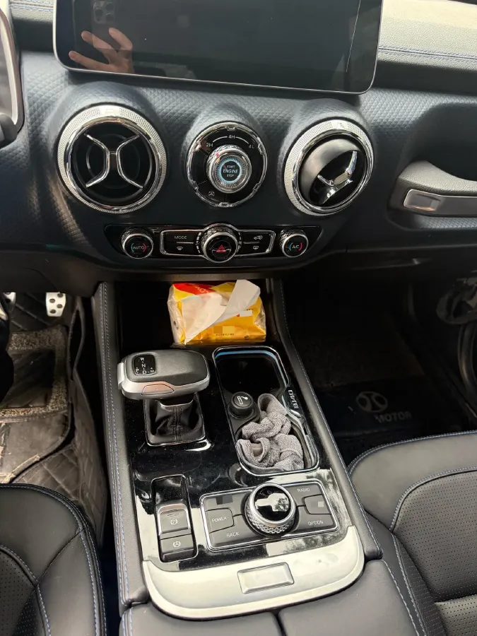 2020 Beijing BJ40 2.0T 224HP L4 8AT,autocango,china used car exporter,china ev exporter,chinese used car exporter,chinese used ev exporter