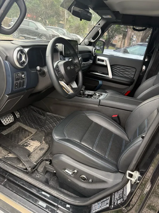 2020 Beijing BJ40 2.0T 224HP L4 8AT,autocango,china used car exporter,china ev exporter,chinese used car exporter,chinese used ev exporter