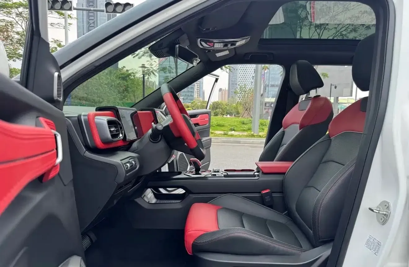 2020 Geely ICON 1.5T 177HP L3 7DCT,autocango,china used car exporter,china ev exporter,chinese used car exporter,chinese used ev exporter