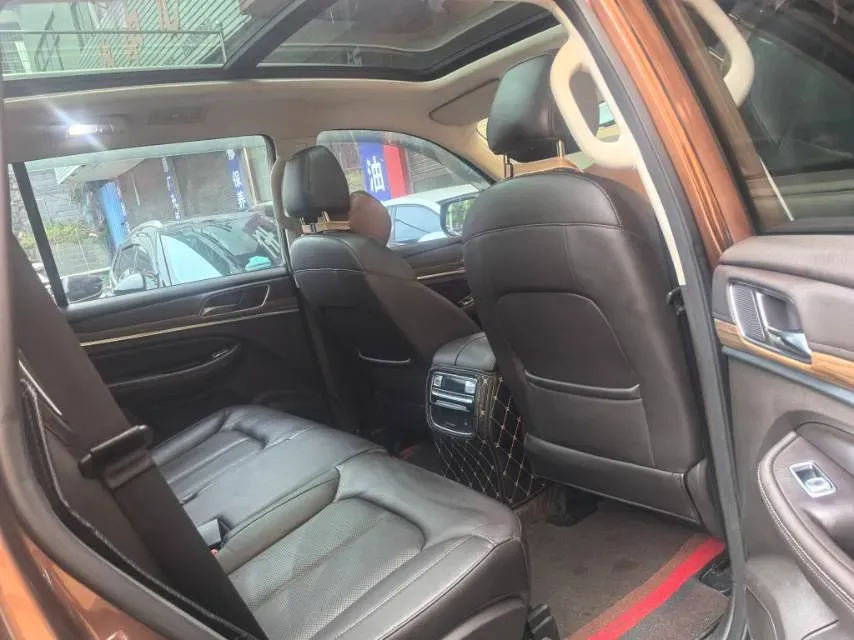 2018 Roewe RX5 2.0T 220HP L4 6DCT,autocango,china used car exporter,china ev exporter,chinese used car exporter,chinese used ev exporter