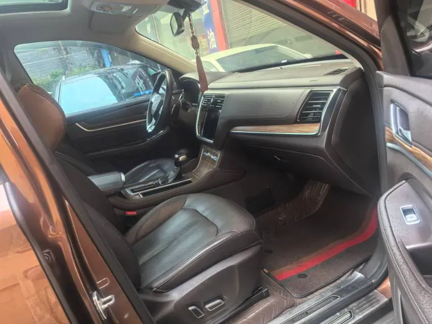 2018 Roewe RX5 2.0T 220HP L4 6DCT,autocango,china used car exporter,china ev exporter,chinese used car exporter,chinese used ev exporter