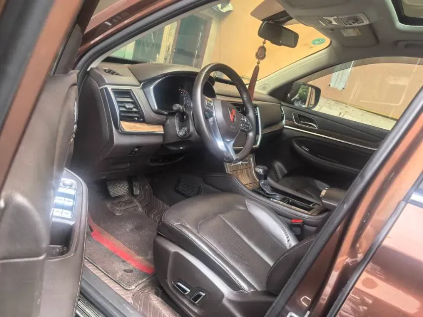 2018 Roewe RX5 2.0T 220HP L4 6DCT,autocango,china used car exporter,china ev exporter,chinese used car exporter,chinese used ev exporter