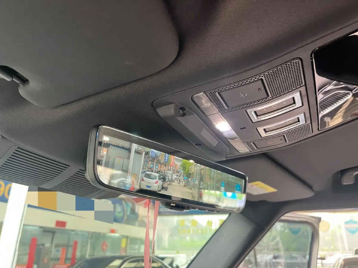 2023 Land Rover Defender 3.0T 400HP L6 8AT,autocango,china used car exporter,china ev exporter,chinese used car exporter,chinese used ev exporter