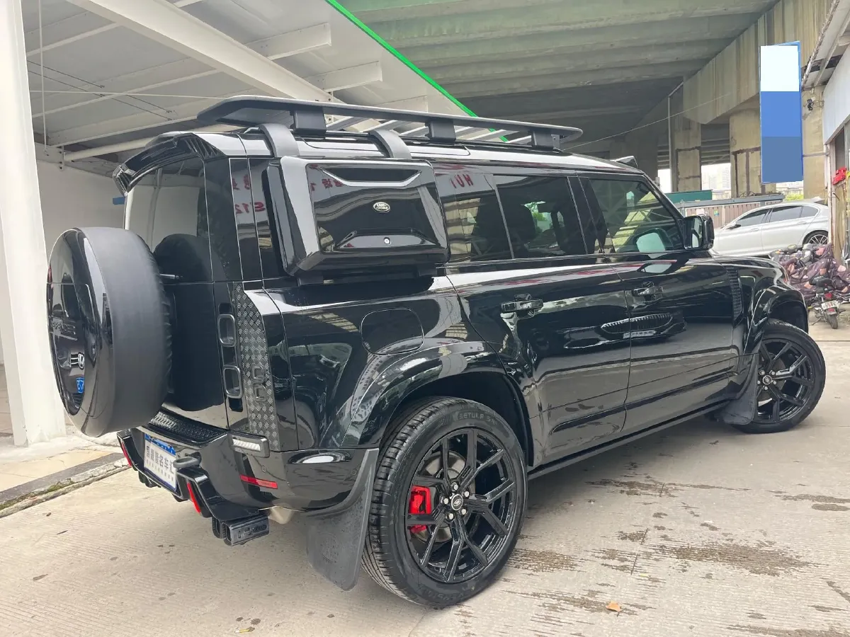 2023 Land Rover Defender 3.0T 400HP L6 8AT,autocango,china used car exporter,china ev exporter,chinese used car exporter,chinese used ev exporter