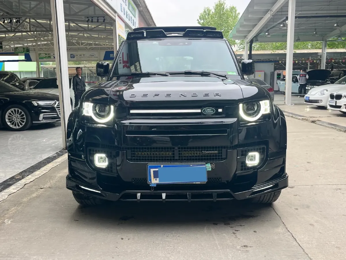 2023 Land Rover Defender 3.0T 400HP L6 8AT,autocango,china used car exporter,china ev exporter,chinese used car exporter,chinese used ev exporter