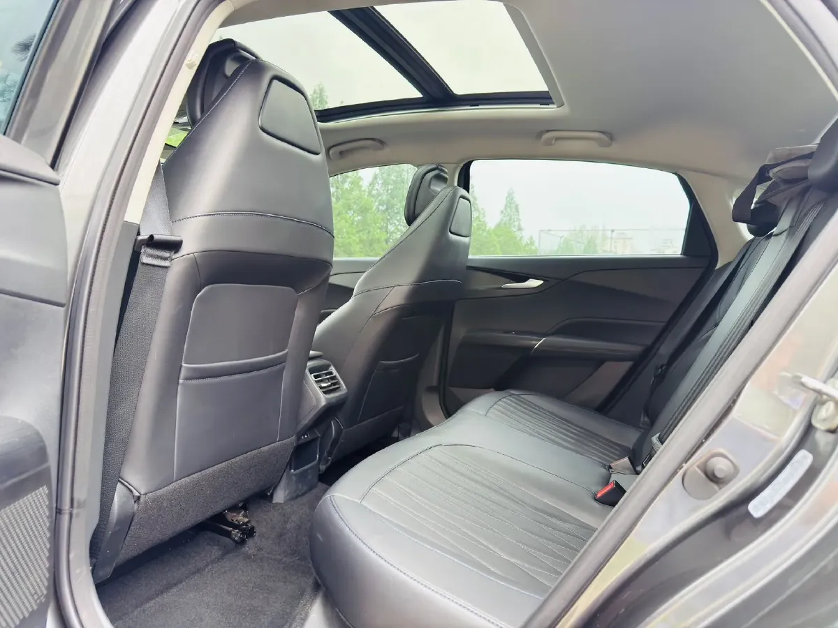 2023 ChangAn Oshan Z6 1.5T 188HP L4 7DCT,autocango,china used car exporter,china ev exporter,chinese used car exporter,chinese used ev exporter