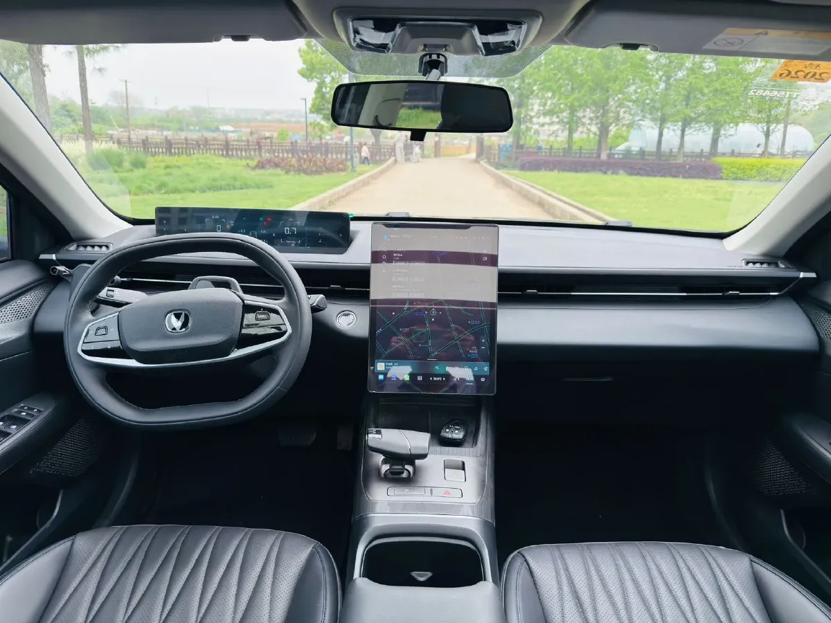 2023 ChangAn Oshan Z6 1.5T 188HP L4 7DCT,autocango,china used car exporter,china ev exporter,chinese used car exporter,chinese used ev exporter