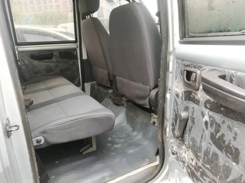 2021 WuLing RongGuang Mini Truck 1.5L 99HP L4 5MT,autocango,china used car exporter,china ev exporter,chinese used car exporter,chinese used ev exporter