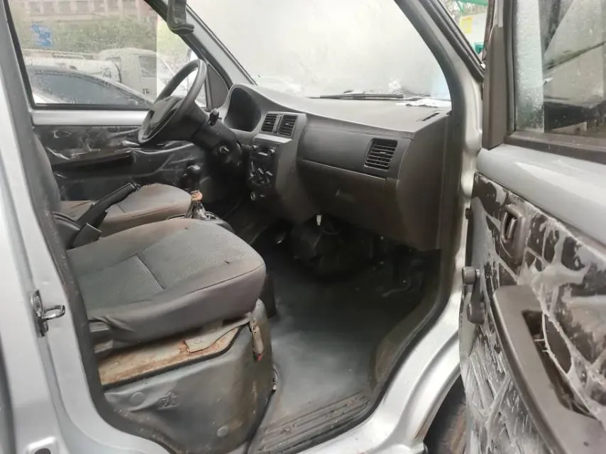 2021 WuLing RongGuang Mini Truck 1.5L 99HP L4 5MT,autocango,china used car exporter,china ev exporter,chinese used car exporter,chinese used ev exporter