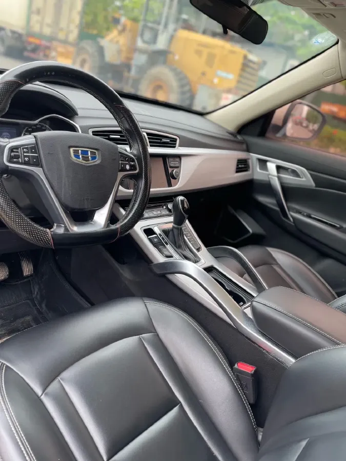 2017 Bestune X80 2.0L 147HP L4 6AT,autocango,china used car exporter,china ev exporter,chinese used car exporter,chinese used ev exporter