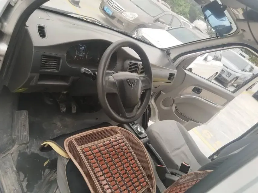 2020 WuLing EV50 BEV 41.86KWH,autocango,china used car exporter,china ev exporter,chinese used car exporter,chinese used ev exporter