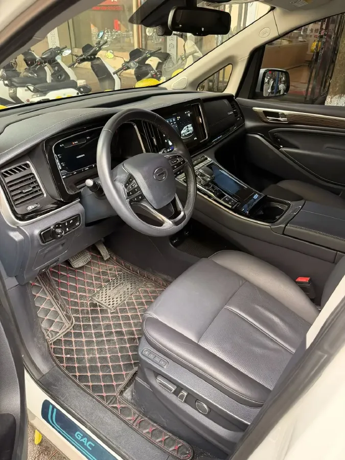 2021 GAC Trumpchi M8 2.0T 252HP L4 8AT,autocango,china used car exporter,china ev exporter,chinese used car exporter,chinese used ev exporter