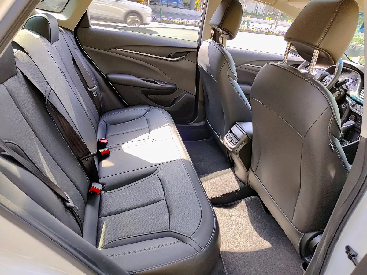 2021 Buick Excelle 1.5L 113HP L4 6AT,autocango,china used car exporter,china ev exporter,chinese used car exporter,chinese used ev exporter