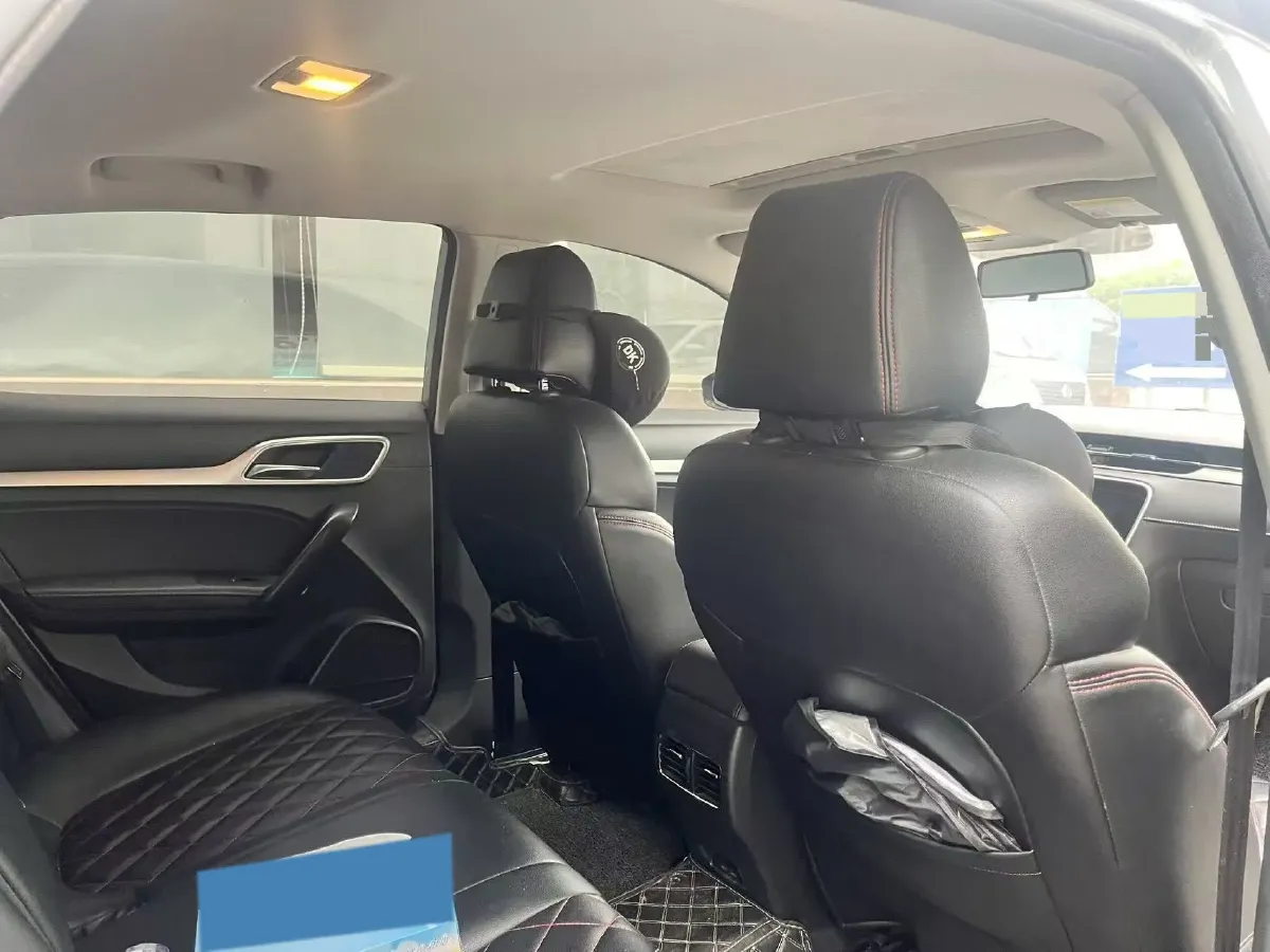 2019 MAXUS D60 1.5T 169HP L4 7DCT,autocango,china used car exporter,china ev exporter,chinese used car exporter,chinese used ev exporter