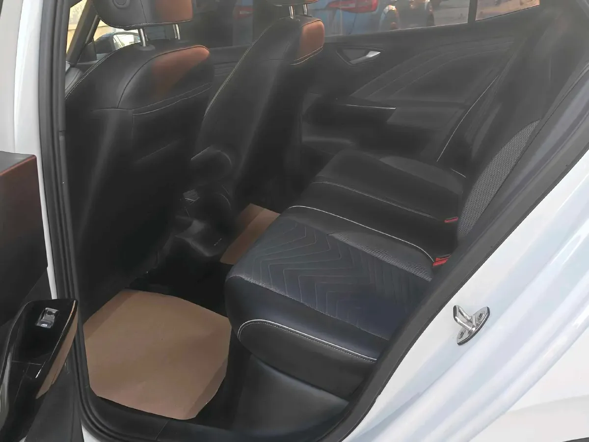 2023 Volkswagen ID.3 BEV 52.8KWH,autocango,china used car exporter,china ev exporter,chinese used car exporter,chinese used ev exporter