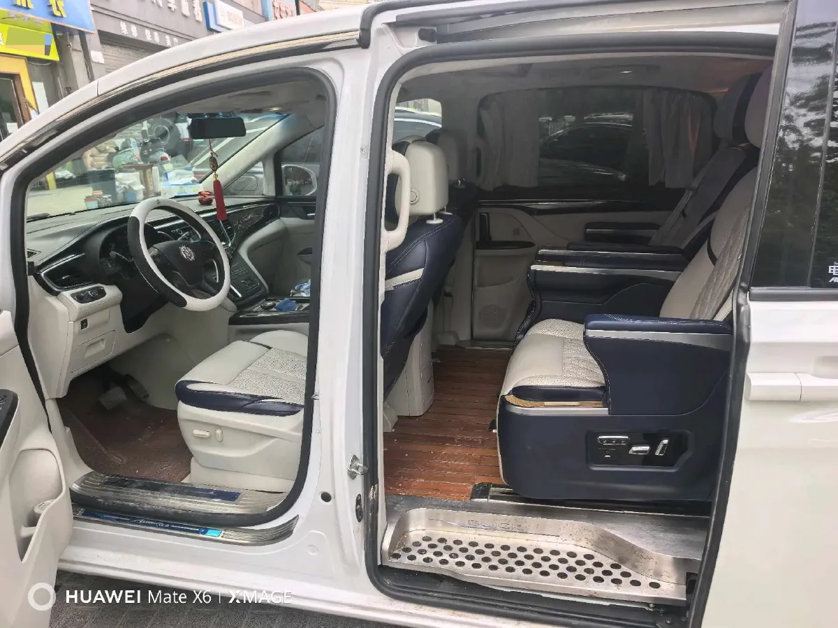 2018 Buick GL8 2.0T 260HP L4 6AT,autocango,china used car exporter,china ev exporter,chinese used car exporter,chinese used ev exporter