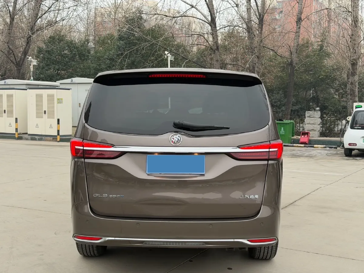 2023 Buick GL8 2.0T 237HP L4 9AT,autocango,china used car exporter,china ev exporter,chinese used car exporter,chinese used ev exporter