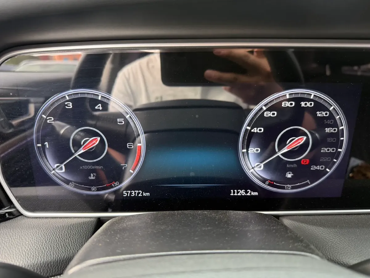 2022 HongQi HS5 2.0T 224HP L4 6AT,autocango,china used car exporter,china ev exporter,chinese used car exporter,chinese used ev exporter