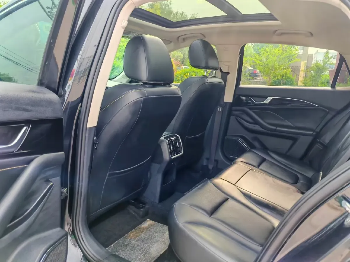 2021 Bestune B70 1.5T 169HP L4 7DCT,autocango,china used car exporter,china ev exporter,chinese used car exporter,chinese used ev exporter