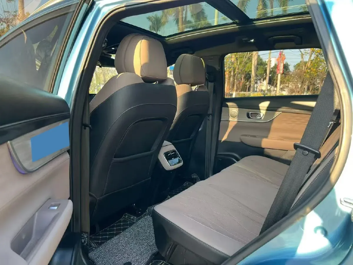 2025 Chery Tiggo 8 Plus 2.0T 254HP L4 8AT,autocango,china used car exporter,china ev exporter,chinese used car exporter,chinese used ev exporter