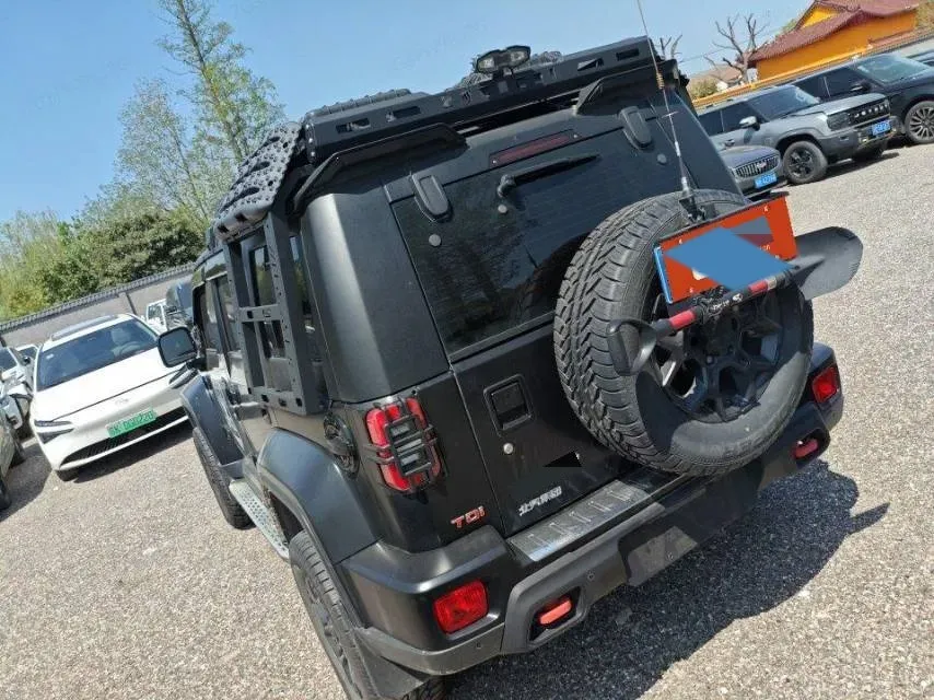 2024 Beijing BJ40 2.0T 163HP L4 8AT,autocango,china used car exporter,china ev exporter,chinese used car exporter,chinese used ev exporter