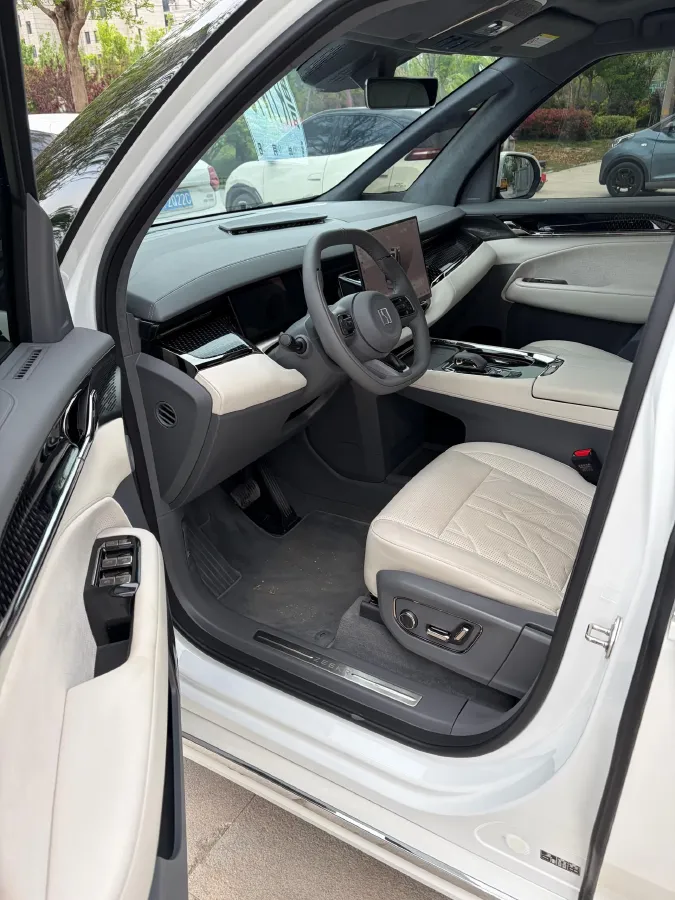 2024 Zeekr 009 BEV 108KWH,autocango,china used car exporter,china ev exporter,chinese used car exporter,chinese used ev exporter