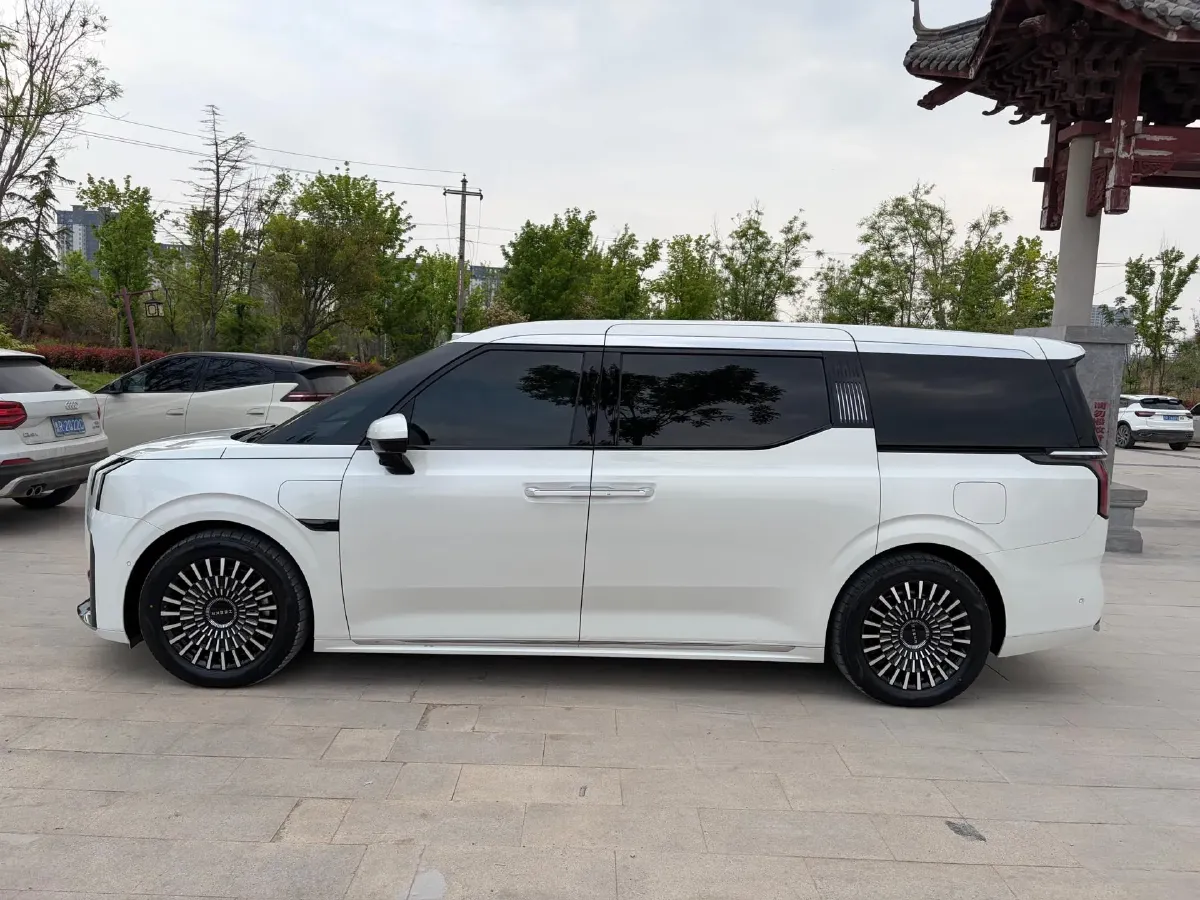2024 Zeekr 009 BEV 108KWH,autocango,china used car exporter,china ev exporter,chinese used car exporter,chinese used ev exporter