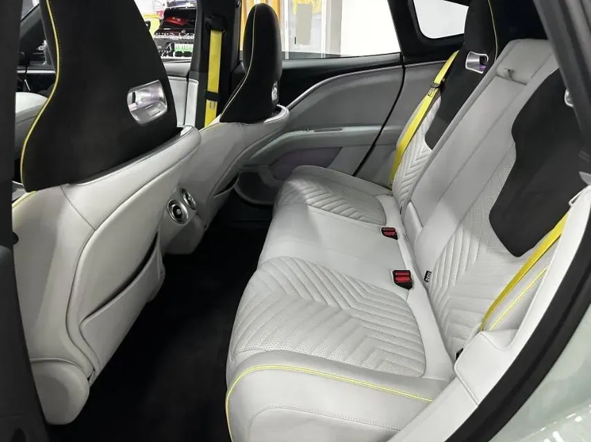 2024 Avatr 11 BEV 90KWH,autocango,china used car exporter,china ev exporter,chinese used car exporter,chinese used ev exporter