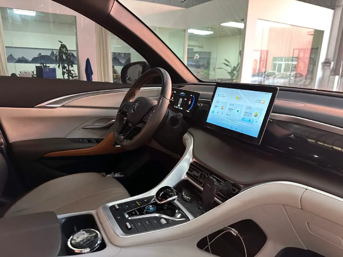 2022 Ruichi Auto EC35 BEV 82HP BEV 36.288KWH,autocango,china used car exporter,china ev exporter,chinese used car exporter,chinese used ev exporter