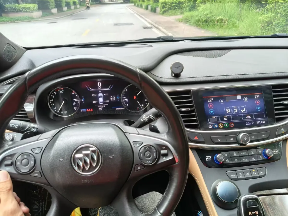 2019 Buick Larcosse 2.0T 241HP L4 9AT,autocango,china used car exporter,china ev exporter,chinese used car exporter,chinese used ev exporter