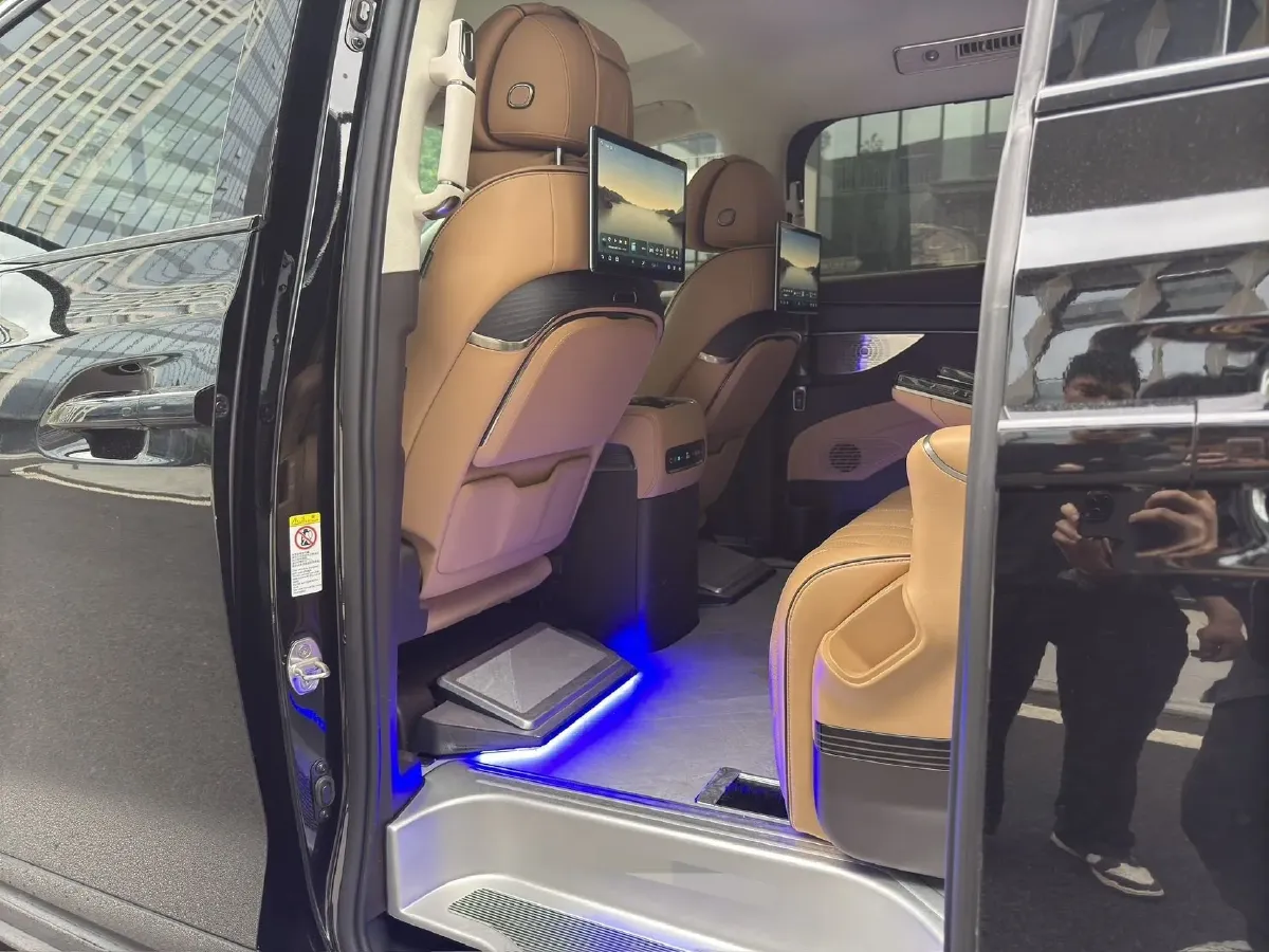 2024 Denza D9 1.5T 139HP L4 E-CVT PHEV 40KWH,autocango,china used car exporter,china ev exporter,chinese used car exporter,chinese used ev exporter