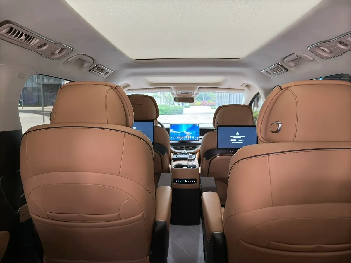 2024 Denza D9 1.5T 139HP L4 E-CVT PHEV 40KWH,autocango,china used car exporter,china ev exporter,chinese used car exporter,chinese used ev exporter