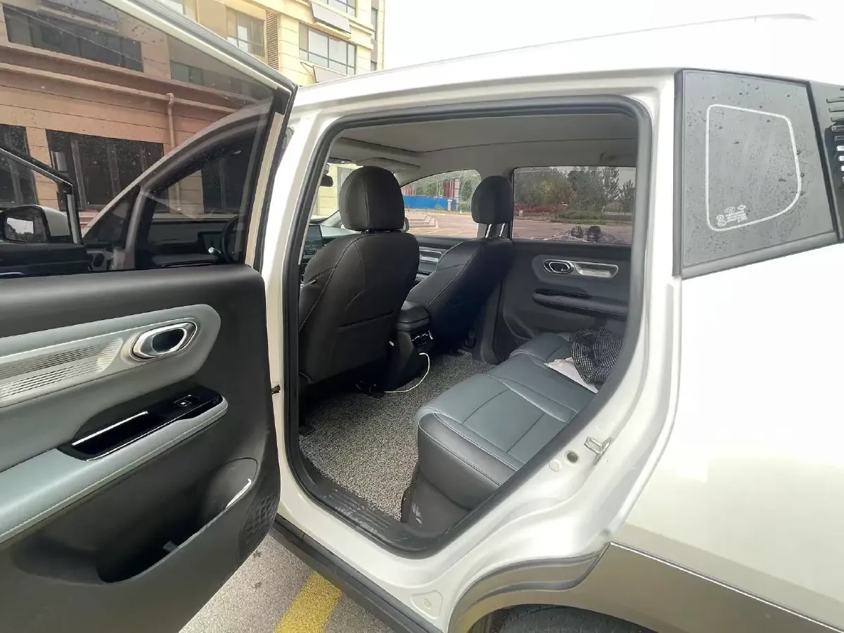 2023 MAXUS Interstellar 2.0T 143HP L4 6AT,autocango,china used car exporter,china ev exporter,chinese used car exporter,chinese used ev exporter