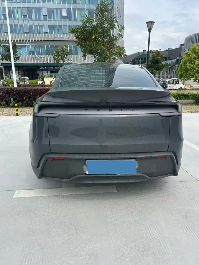 2025 Tesla Model Y BEV,autocango,china used car exporter,china ev exporter,chinese used car exporter,chinese used ev exporter
