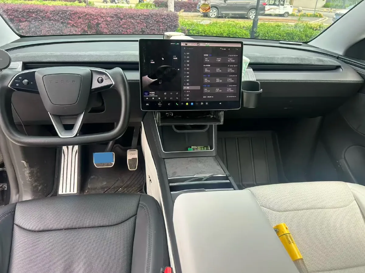 2025 Tesla Model Y BEV,autocango,china used car exporter,china ev exporter,chinese used car exporter,chinese used ev exporter