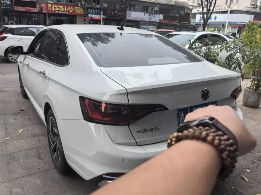 2024 Volkswagen Sagitar 1.5T 160HP L4 7DCT,autocango,china used car exporter,china ev exporter,chinese used car exporter,chinese used ev exporter