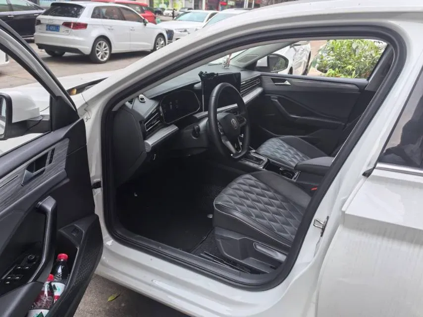 2024 Volkswagen Sagitar 1.5T 160HP L4 7DCT,autocango,china used car exporter,china ev exporter,chinese used car exporter,chinese used ev exporter