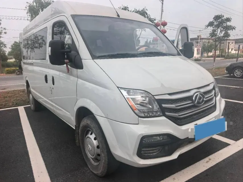 2023 MAXUS XinTu V80 2.0T 127HP L4 6MT,autocango,china used car exporter,china ev exporter,chinese used car exporter,chinese used ev exporter