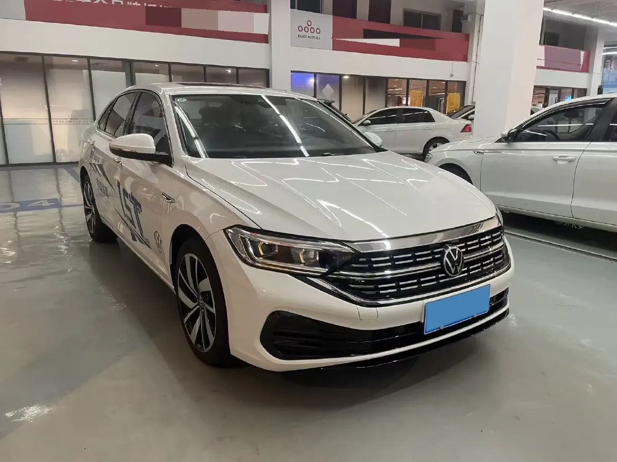 2024 Volkswagen Sagitar 1.5T 160HP L4 7DCT,autocango,china used car exporter,china ev exporter,chinese used car exporter,chinese used ev exporter