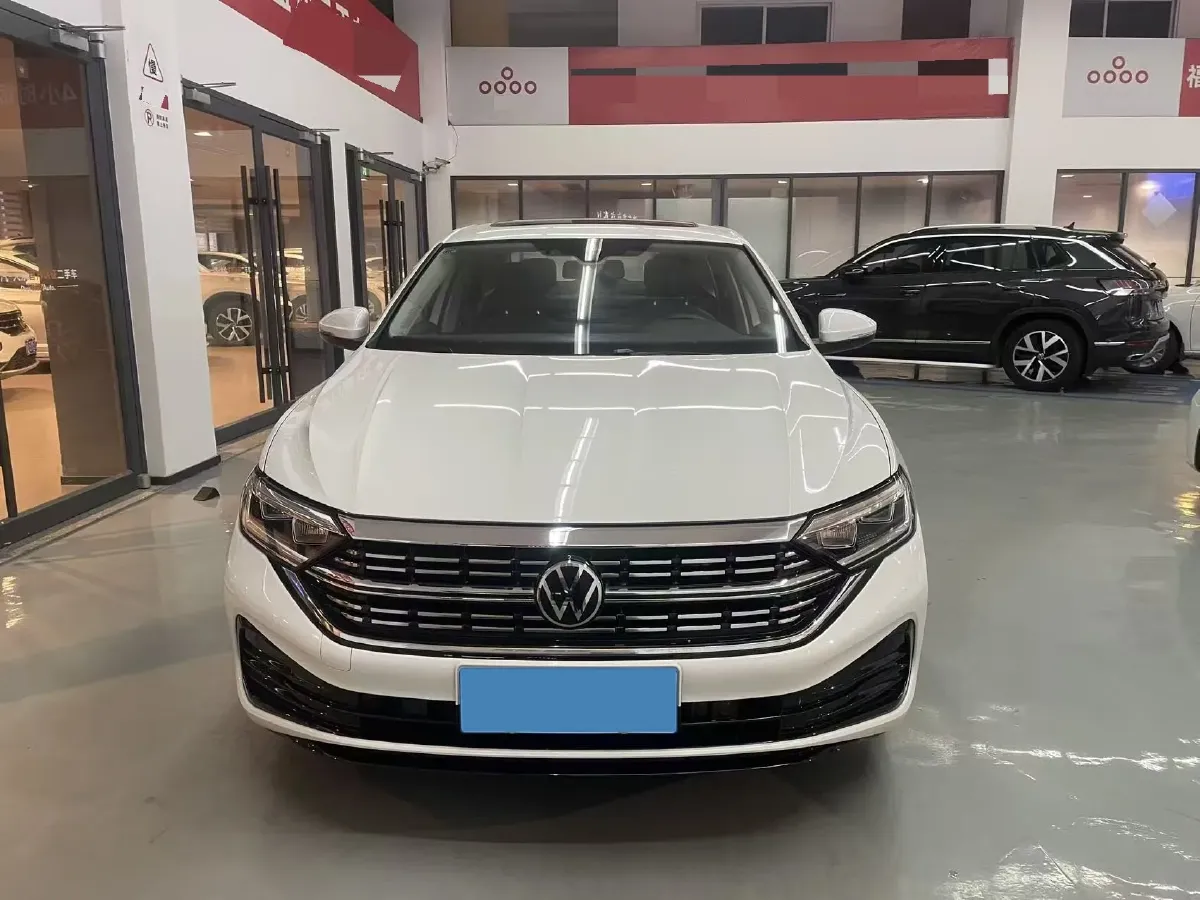 2024 Volkswagen Sagitar 1.5T 160HP L4 7DCT,autocango,china used car exporter,china ev exporter,chinese used car exporter,chinese used ev exporter